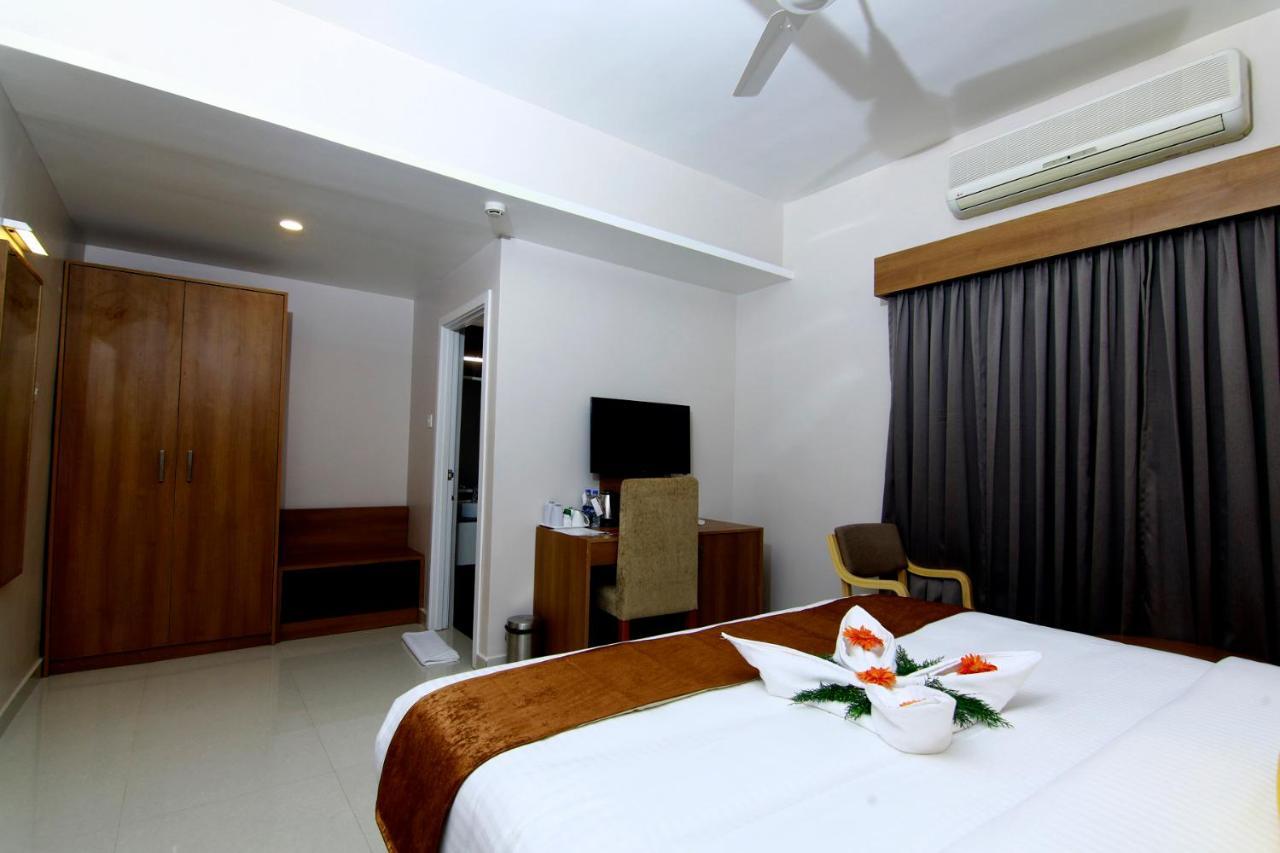 Hotel Panacea Ventures Kollam Exteriör bild